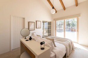 2 室のベッドルーム、アイロン / アイロン台、WiFi、ベッドシーツ