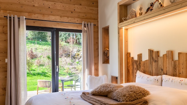 Chambre Double Supérieure, salle de bains attenante, vue montagne (Mélèze) | Draps en coton égyptien, literie de qualité supérieure