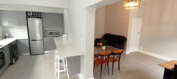 Exterior - Neo & ruks Lodge Goowood (Cape Town)