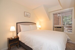 2 slaapkamers, een strijkplank/strijkijzer, wifi