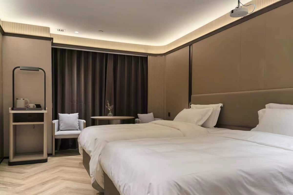 Superior Room, 2 Single Beds, Non Smoking | Free WiFi