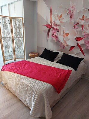 1 bedroom, iron/ironing board, WiFi, bed sheets