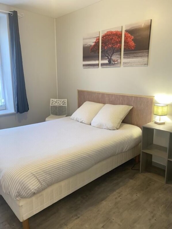 4 chambres, accès au Wi-Fi (inclus)