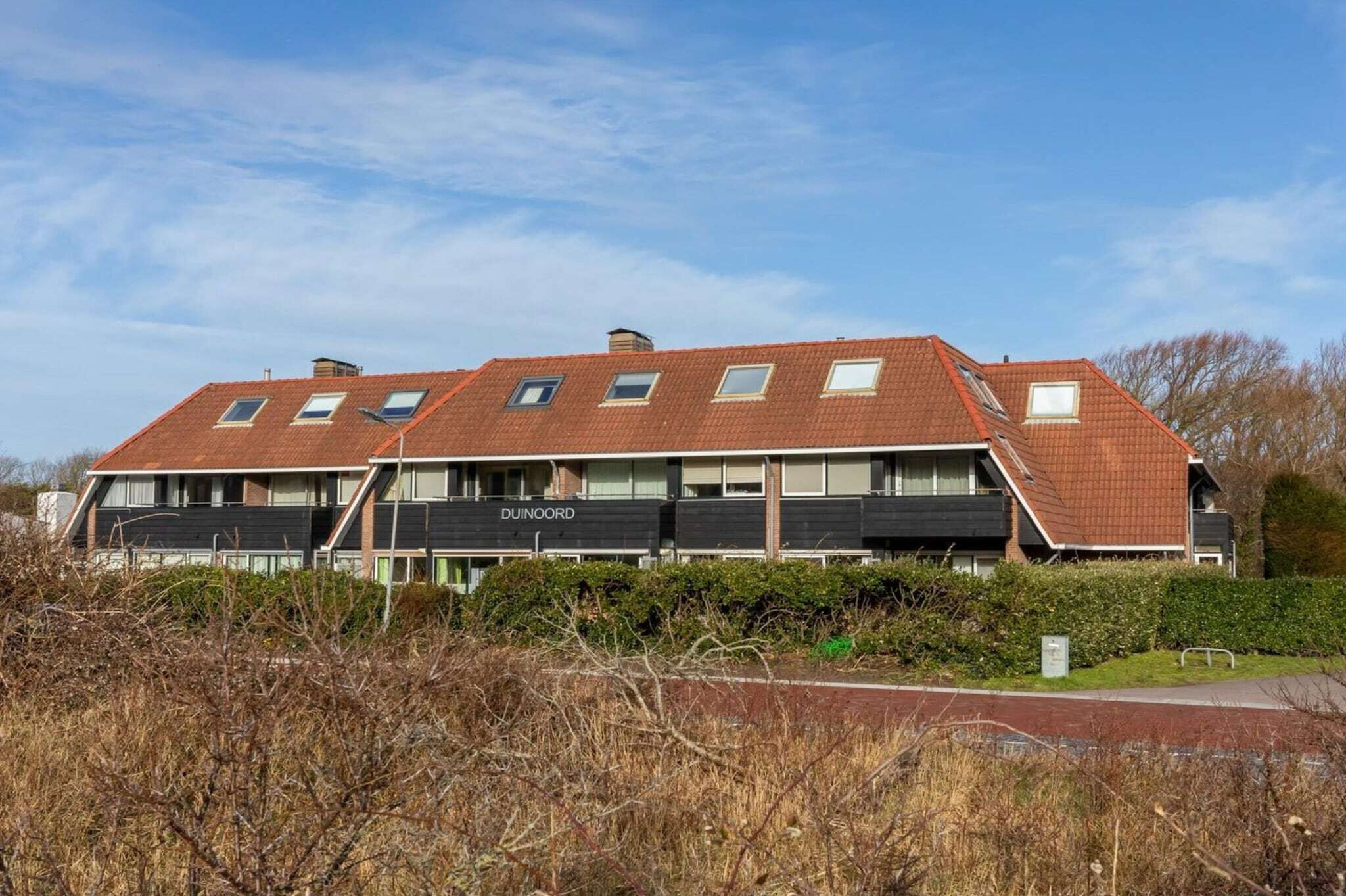 المنشأة من الخارج