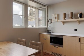 Premium bedding, memory foam beds, free WiFi, bed sheets - Frenchdoor Orléans Cloître (Orléans)