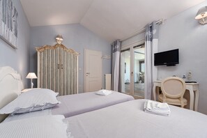 4 chambres, fer et planche à repasser, lit parapluie, Wi-Fi gratuit