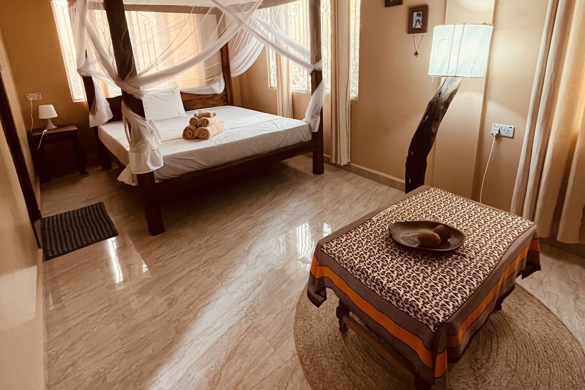 Habitación Deluxe doble, vistas al jardín | Ropa de cama de alta calidad, wifi gratis, mobiliario individual