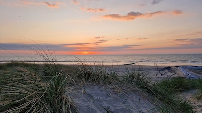 Fisherman's cottage in Wenduine, close to the beach and marina of Blankenberge.