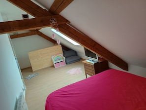 3 sovrum, resesÀng och sÀngklÀder