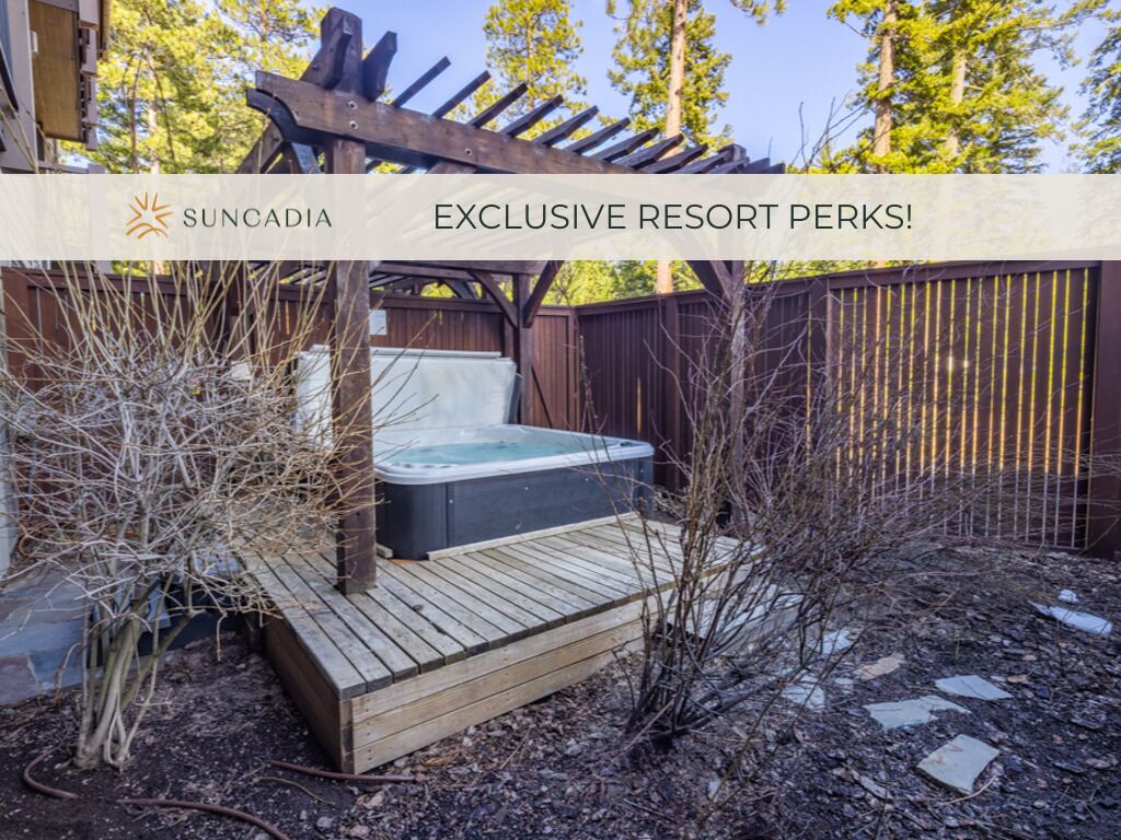 Suncadia One Bedroom Lodge Unit with Private Hot Tub