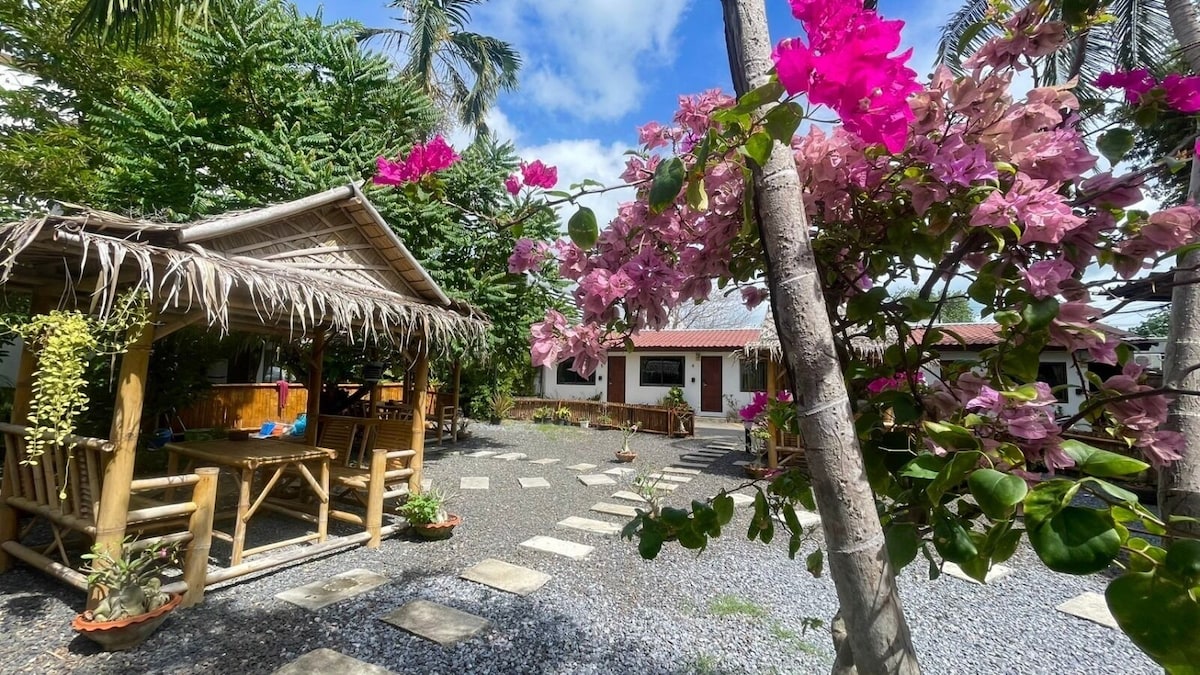 New Breakers Hotel Rawai exterior and garden courtyard