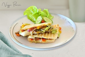 Daily cooked-to-order breakfast for a fee