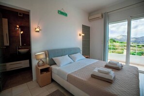 3 Schlafzimmer, Bügeleisen/Bügelbrett, Reisekinderbett, kostenloses WLAN