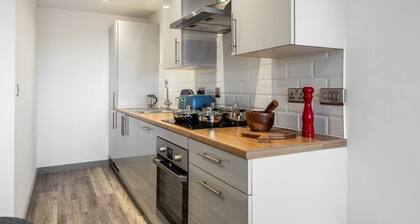 Fantastic 1 Bedroom Apartment in Central Hull