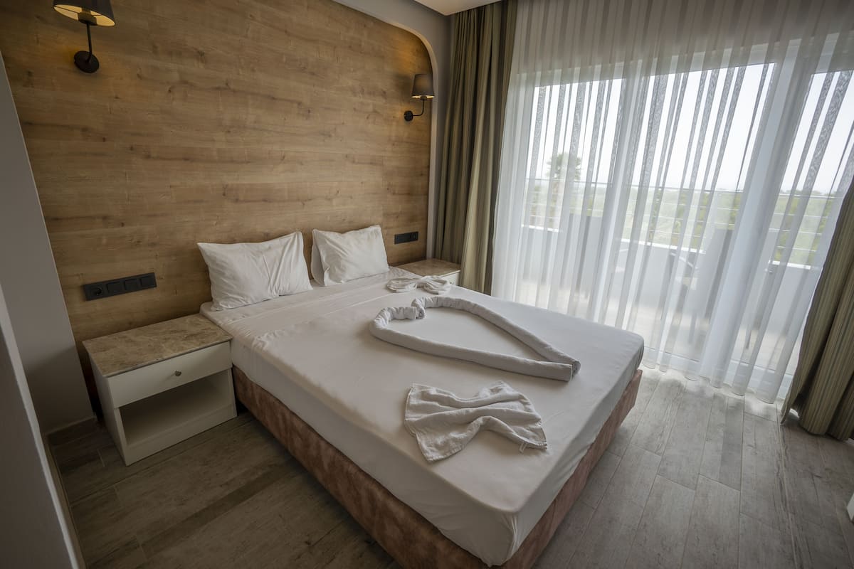 Standard Room | 1 kamar tidur, ruang kerja ramah laptop, dan seprai linen