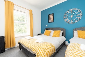 2 chambres, fer et planche à repasser, Wi-Fi gratuit, draps fournis
