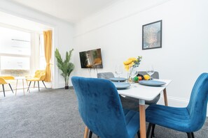 Dining - Open Mind Property - 2 Bedrooms (Portsmouth)