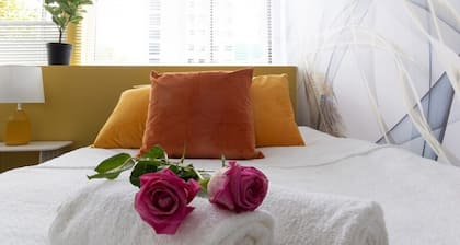 Open Mind Property - Luxury Apartment in the City
