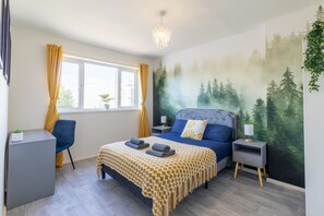 4 chambres, fer et planche à repasser, accès au Wi-Fi (inclus)