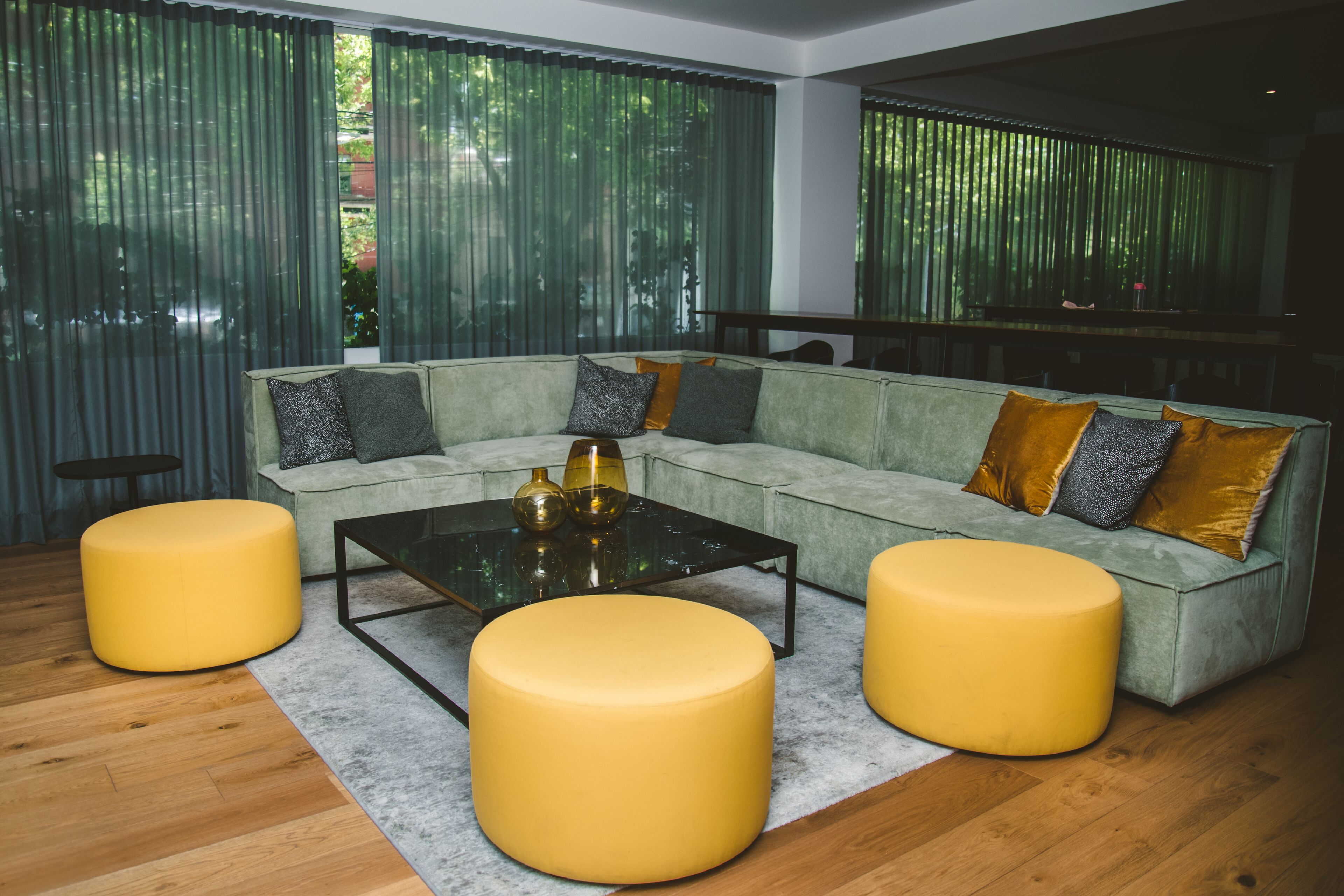 Fully Equipped Kitchen, Internet, Comfy Beds,  Business Lounge, Swim Lane. - Mexico City