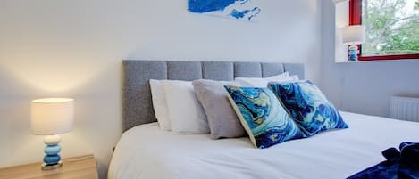 2 chambres, fer et planche à repasser, Wi-Fi gratuit, draps fournis
