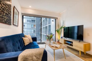 Smart TV, DVD player