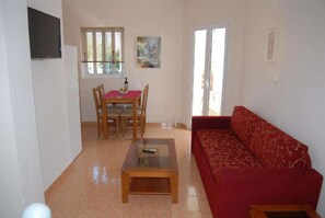 TV - Agios Sostis Beach Villa (Zakynhtos)