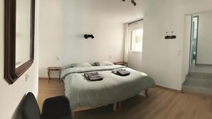 1 多间卧室、旅行婴儿床、免费 WiFi、床单