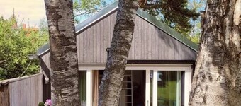 Sparkling newly built house close to city & nature