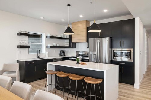 Sleeps 24 Lakefront - Arcades - 2Pools - Hot Tub