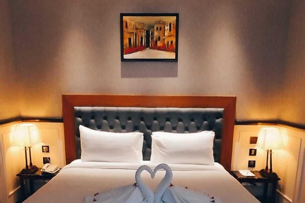 Standardværelse - 1 soveværelse - balkon - byudsigt | Egyptiske bomuldslagner, premium-sengetøj, senge med topmadrasser