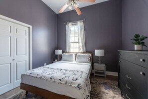 3 chambres, bureau, fer et planche à repasser, Wi-Fi gratuit