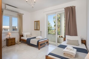 3 Schlafzimmer, Zimmersafe, Schreibtisch, Bügeleisen/Bügelbrett