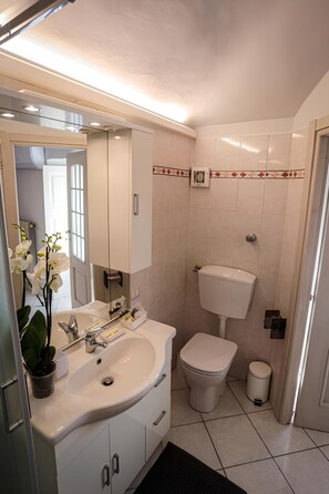 Bathroom - Casa Ricardi (Turin)