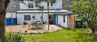 Maison Ti Laouen Entre Bourg et Plage au Calme Avec 3 Chambres et du Jardin