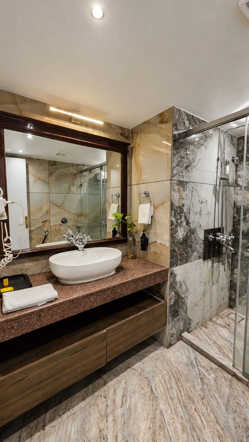 Superior Room | Bathroom