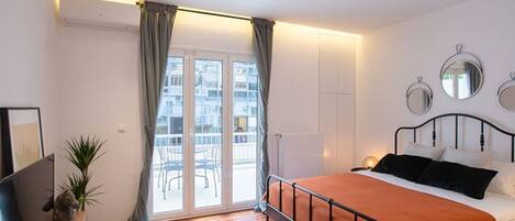 1 sovrum, skrivbord, strykjärn/strykbräda och wi-fi