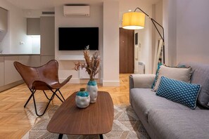 TV - Phaedrus Living: City Center Lux Flat Kolonaki (Athina)