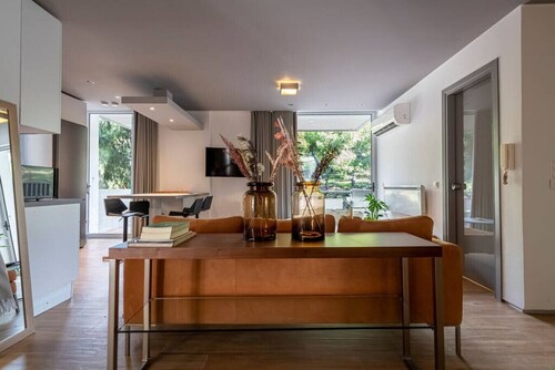 Phaedrus Living: Luxury Flat Vouliagmeni
