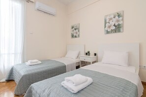 2 Schlafzimmer, Schreibtisch, Bügeleisen/Bügelbrett, WLAN