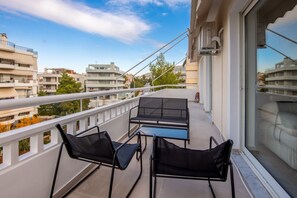 Property grounds - Phaedrus Living: Glyfada Seaview Luxury Penthouse (Glifada)