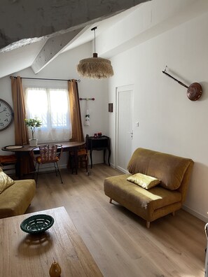 Smart TV - Appartement a l Entrée de la Ville d Arles a 800m de la Tour Luma (Arles)