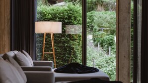 Couples treatment room(s), sauna, hot tub, steam room, body treatments - Lindenhof Pure Luxury & Spa DolceVita Resort (Naturno)