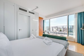 Deluxe Studio | In-room safe, individually decorated, individually furnished - Home Art Apartments Chamberi (Madrid)