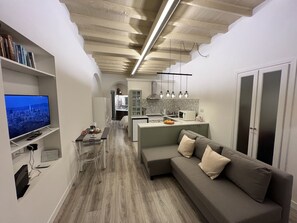 Smart TV - LOFT Vicolo del Cedro (Roma)