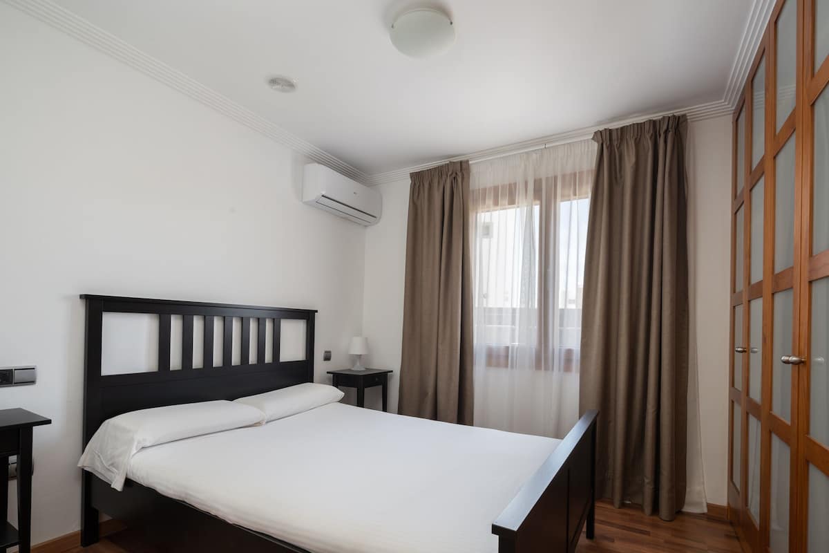 3 bedrooms, in-room safe, individually decorated, iron/ironing board