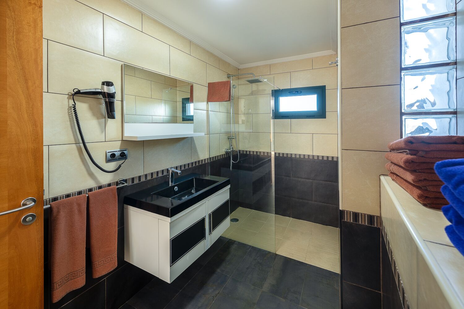 Foto - Camelot Holiday Homes by LIVVO