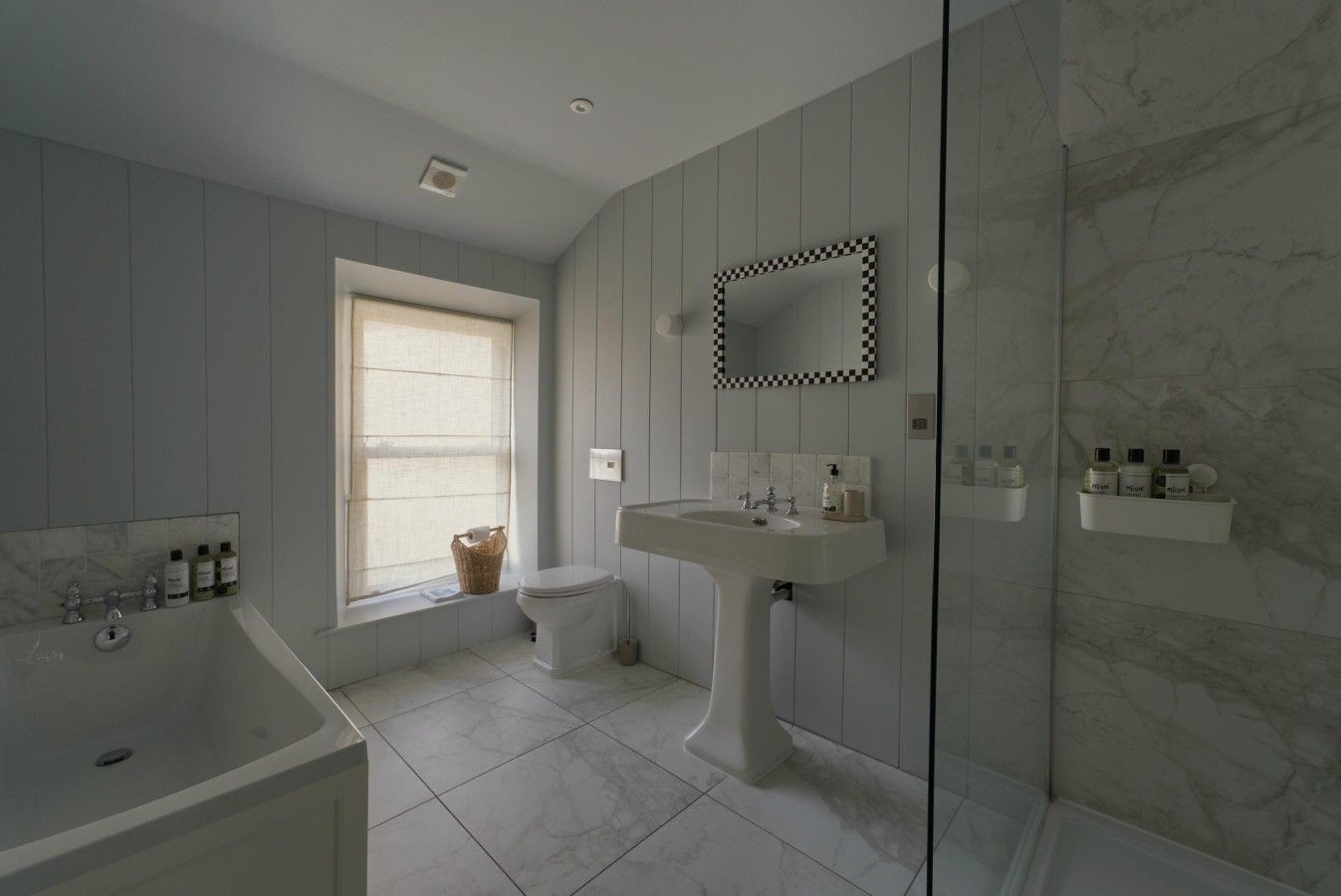 Bryony - Bathroom a