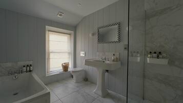 Bryony - Bathroom a