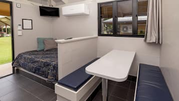 Superior 1 Bedroom Cabin | In-room dining